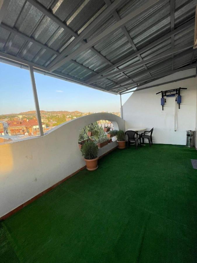 Cozy & Sweet Home Tbilisi Bagian luar foto
