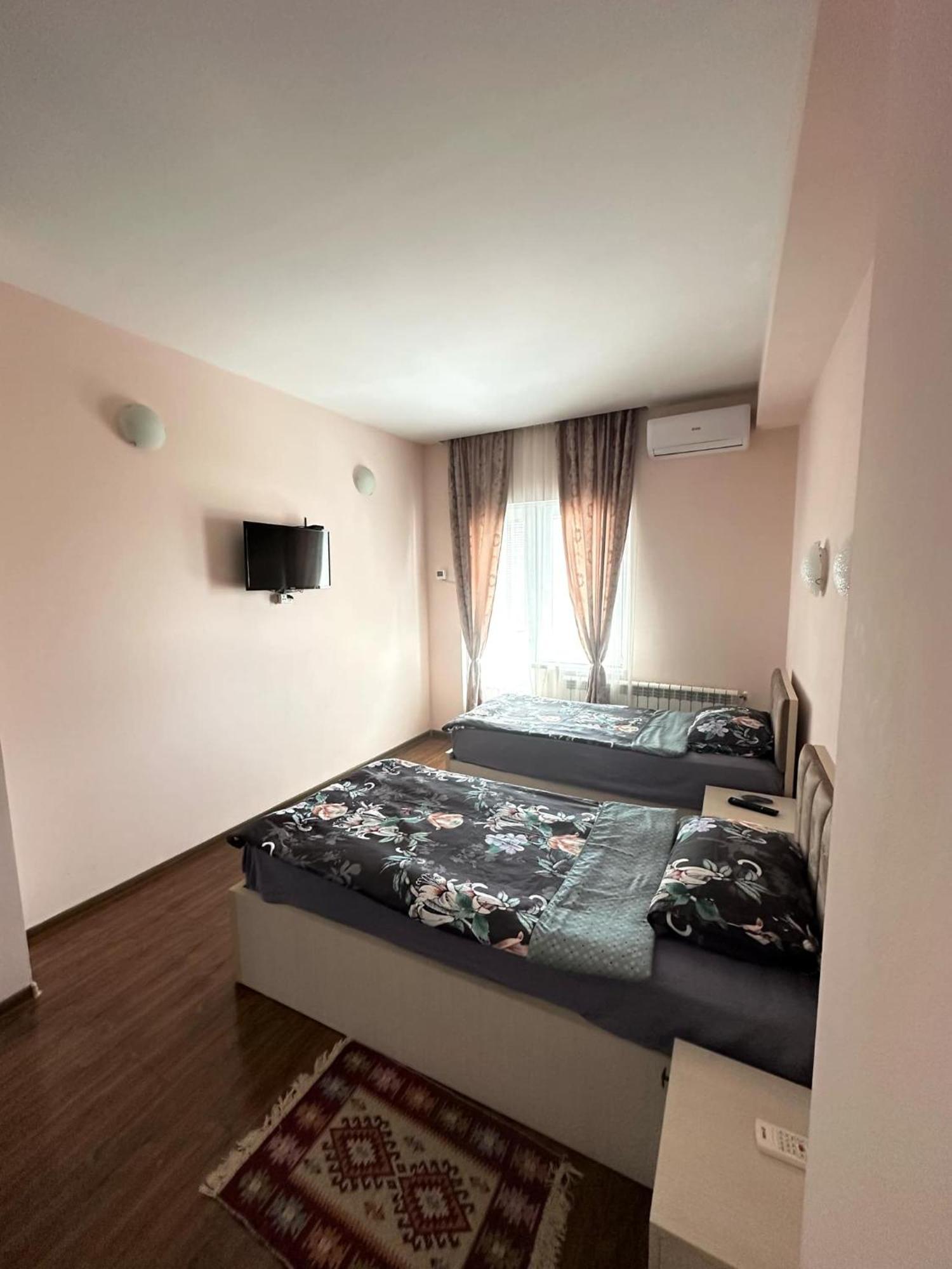 Cozy & Sweet Home Tbilisi Bagian luar foto